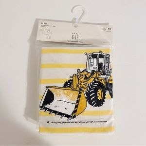 NIB Baby Gap tractor long sleeve shirt and pant set 12-18M